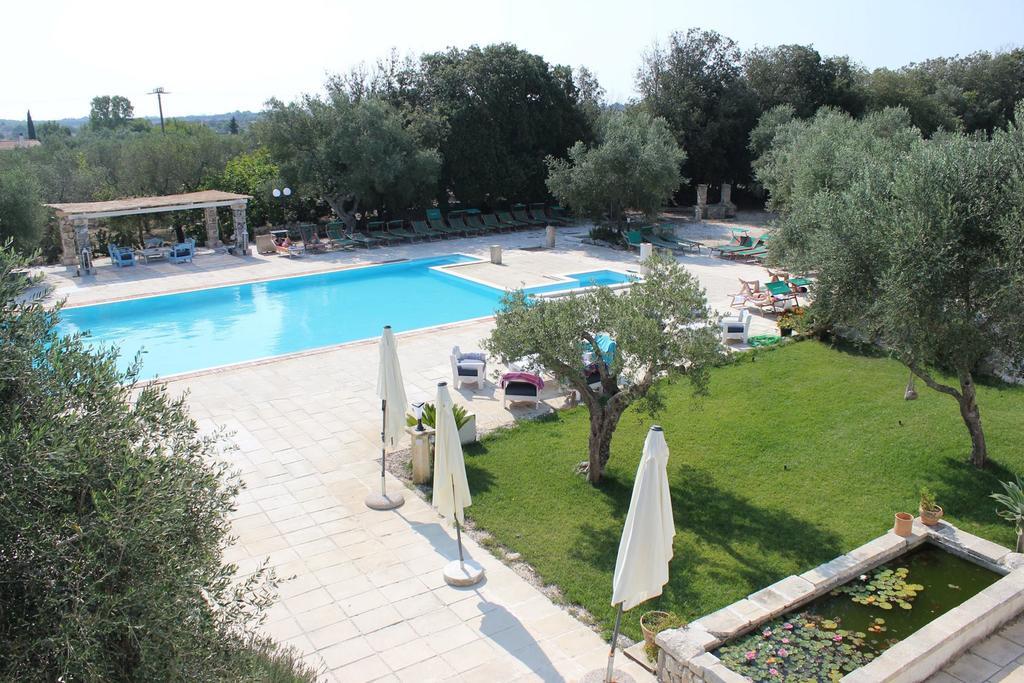 Agriturismo Tenuta Sant'Antonio Cerfignano Eksteriør bilde